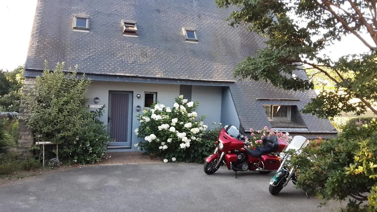 Ty Eflenn Bed & Breakfast Locunole